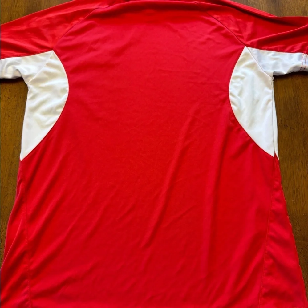 LFC Bright Red Soccer football Jersey men’s medium